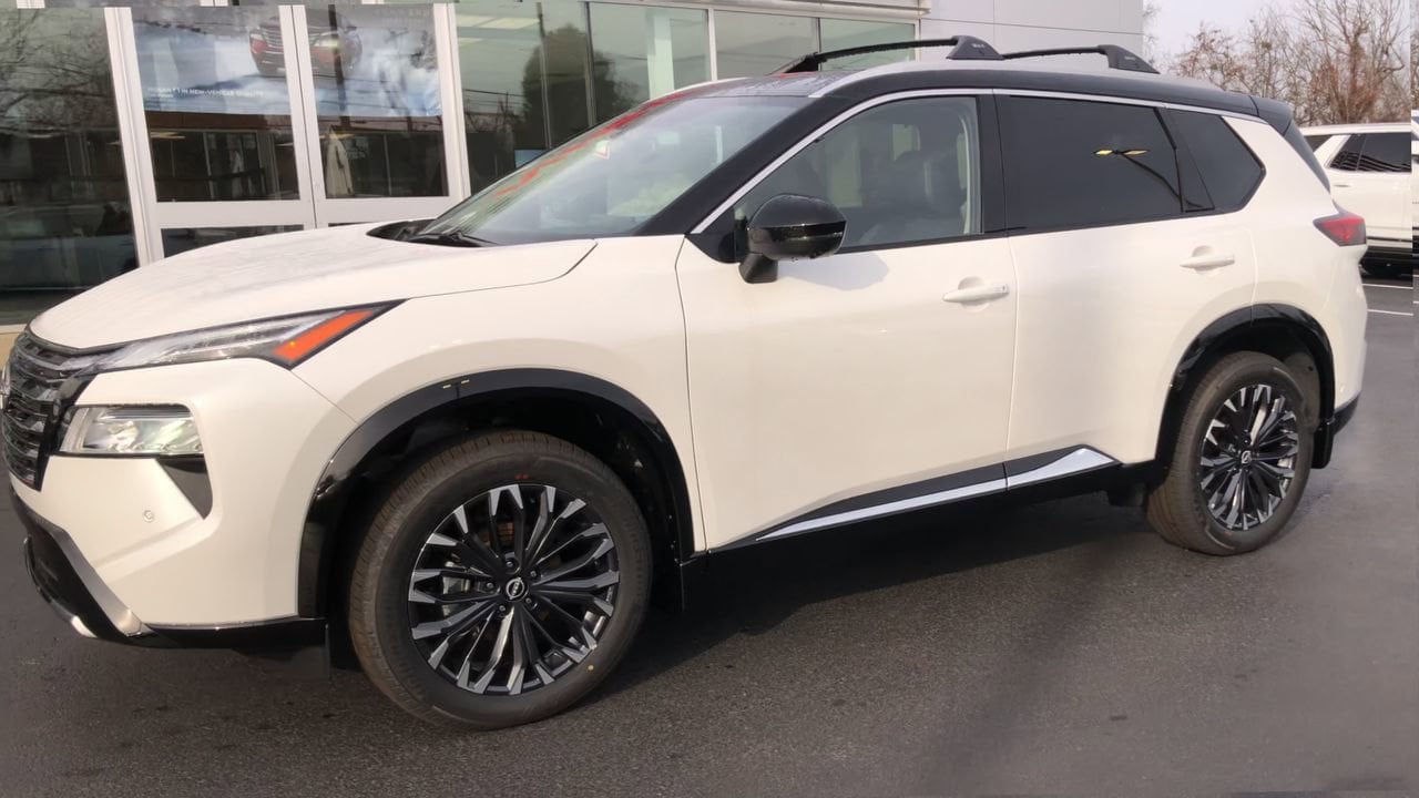 2026 Nissan Rogue Platinum Photo in Danville, KY 40422