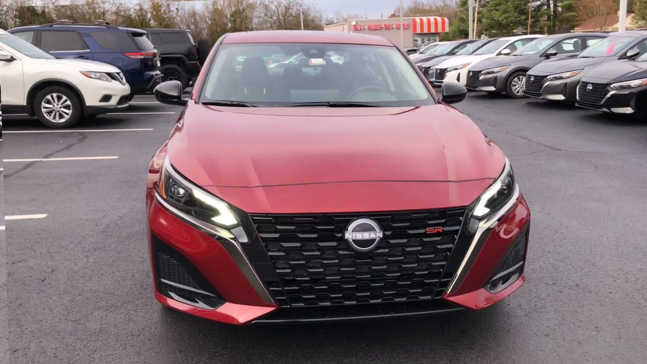2025 Nissan Altima SR Photo in Danville, KY 40422