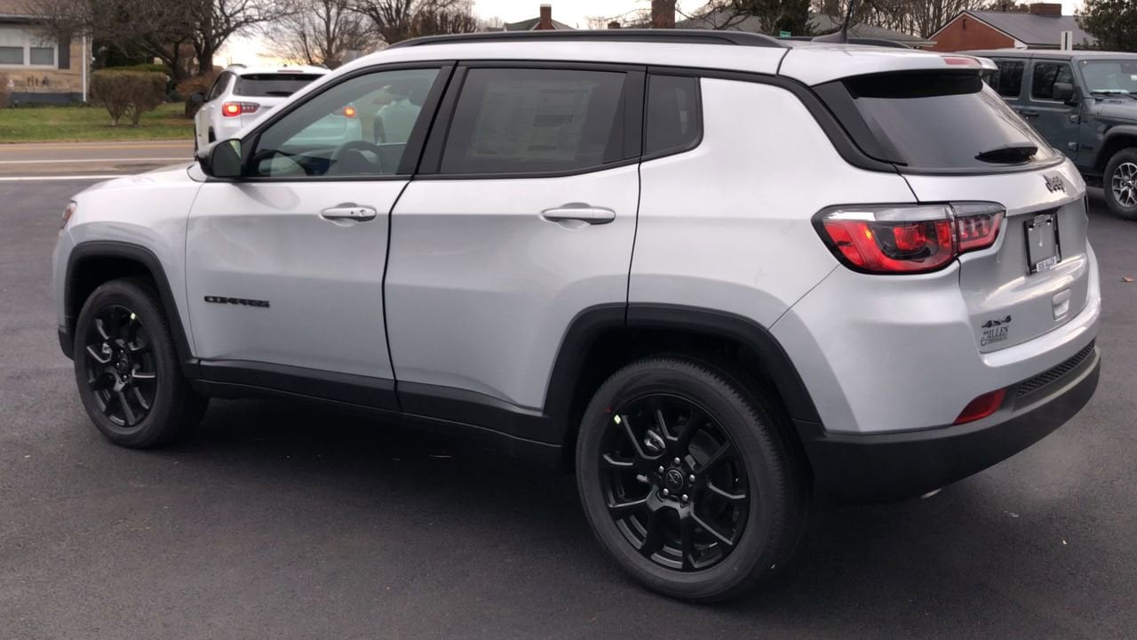 2026 Jeep Compass Latitude Photo in Danville, KY 40422