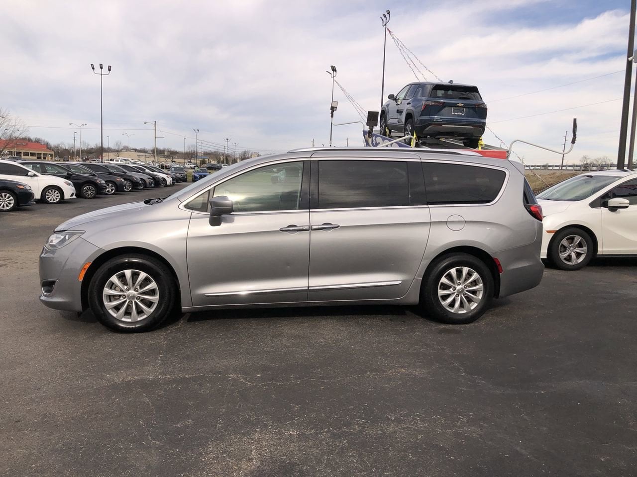 2018 Chrysler Pacifica TOURL Photo in Danville, KY 40422