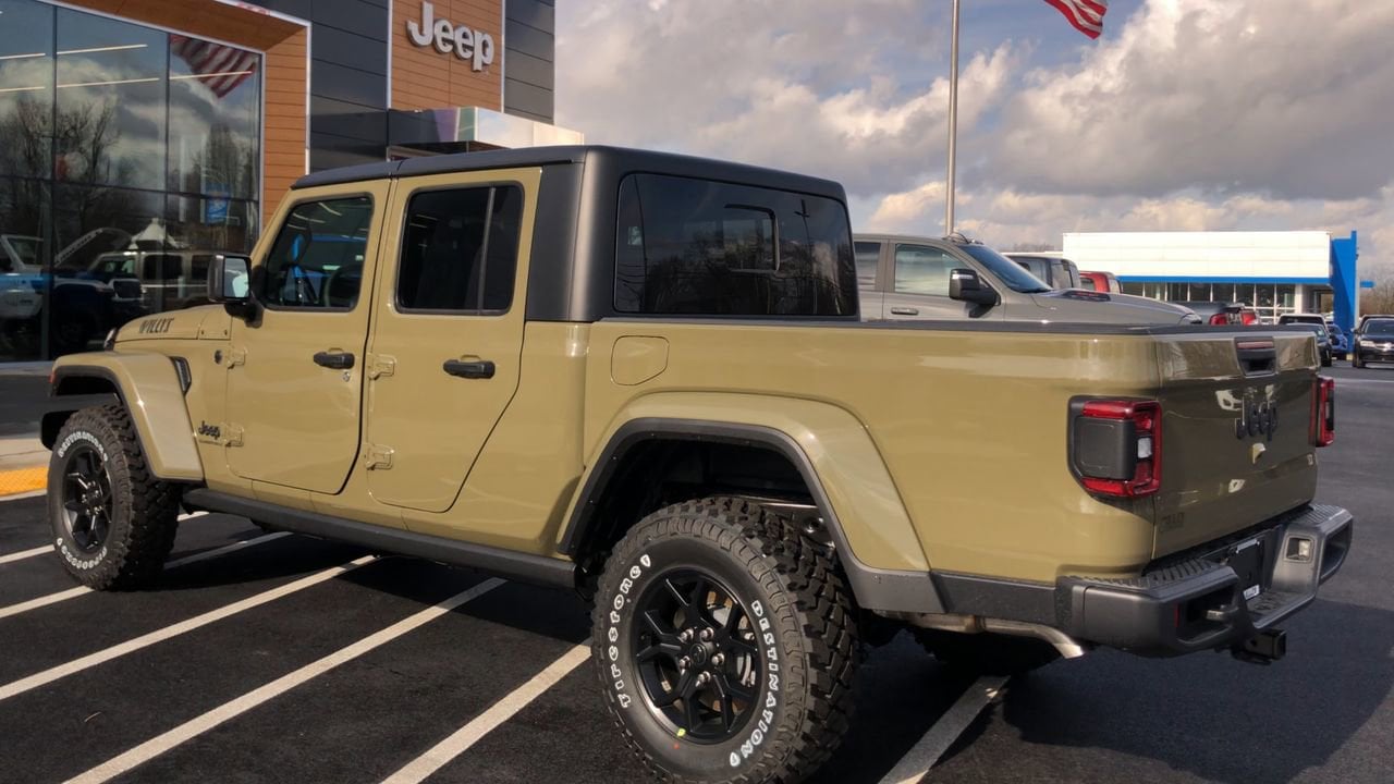 2026 Jeep Gladiator Willys Photo in Danville, KY 40422
