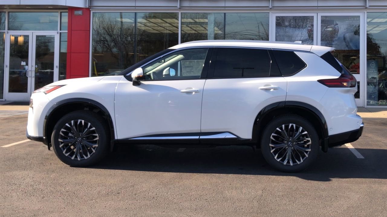 2026 Nissan Rogue Platinum Photo in Danville, KY 40422