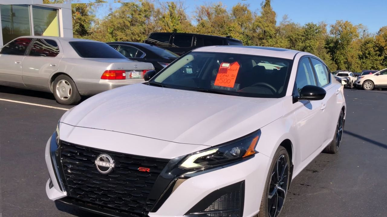 2025 Nissan Altima SR Photo in Danville, KY 40422