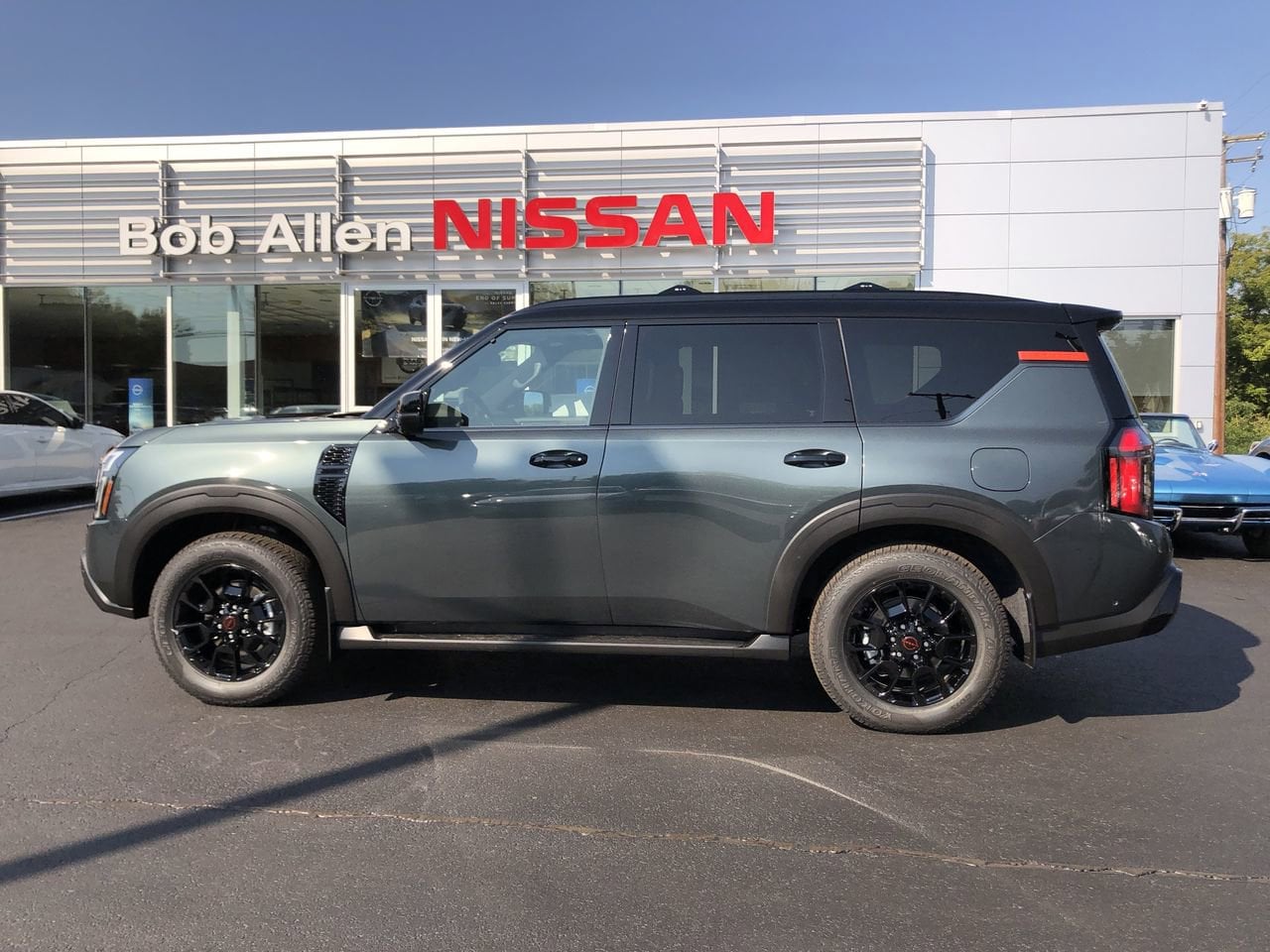 New 2026 Nissan Armada PRO-4X - photo - 10