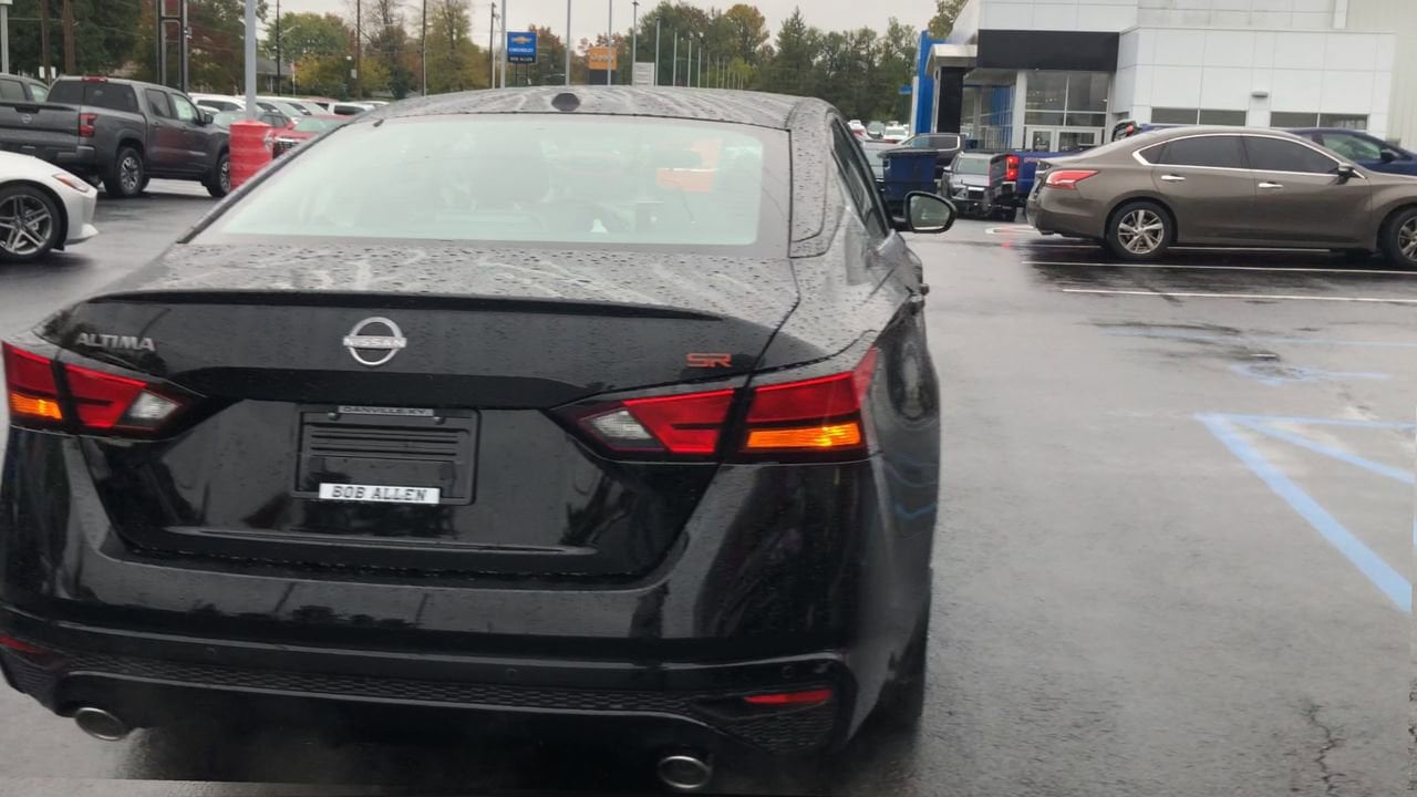 New 2025 Nissan Altima SR - photo - 6