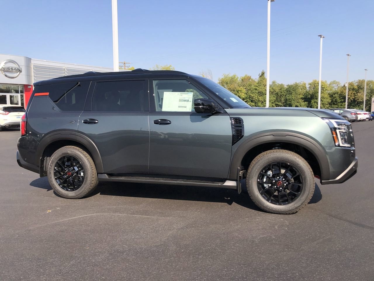 New 2026 Nissan Armada PRO-4X - photo - 13
