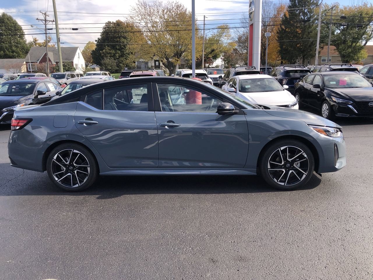 New 2025 Nissan Sentra SR - photo - 13