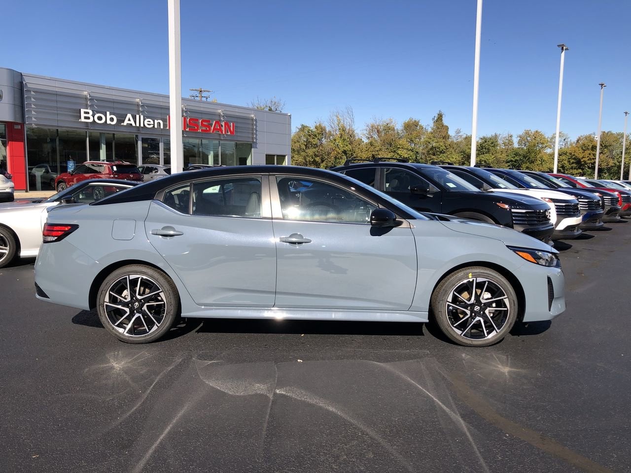 New 2025 Nissan Sentra SR - photo - 13