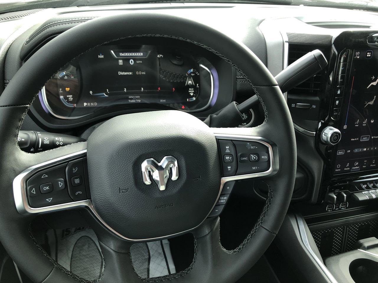 New 2026 Ram 2500 Laramie - photo - 22