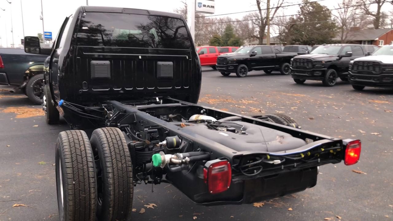 New 2026 Ram 3500 Chassis Cab Tradesman - photo - 5