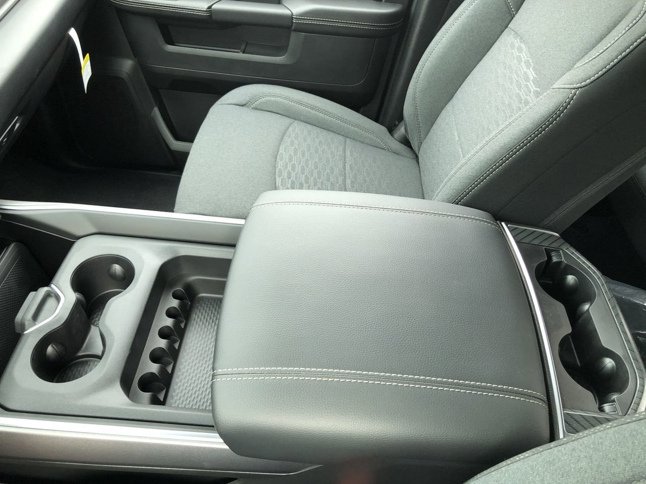 New 2026 Ram 2500 Big Horn - photo - 24