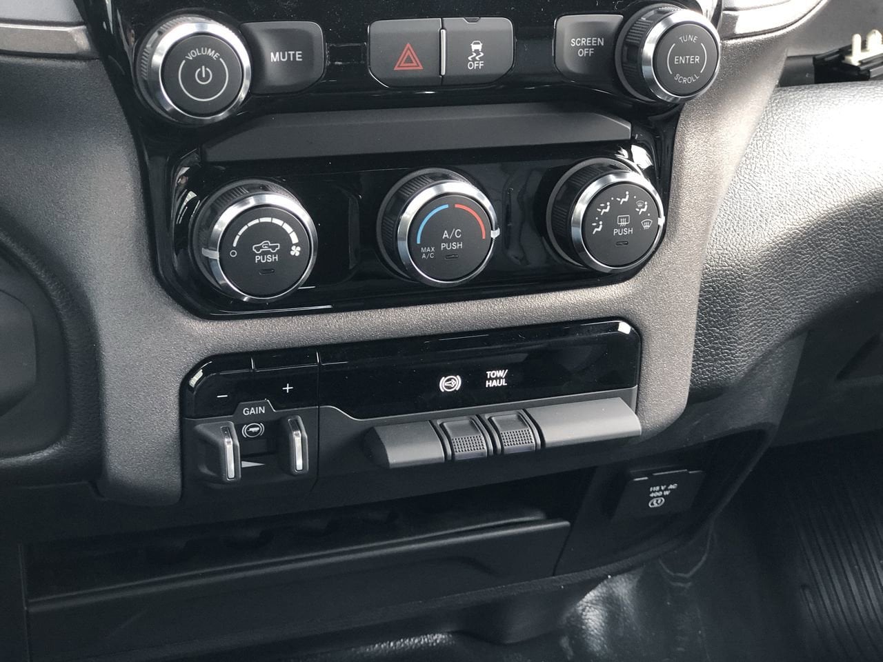 New 2026 Ram 2500 Tradesman - photo - 20