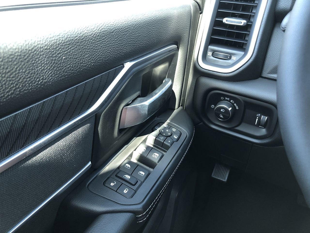 New 2026 Ram 2500 Big Horn - photo - 11
