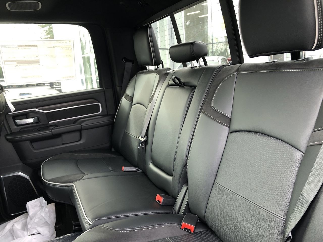New 2026 Ram 2500 Laramie - photo - 18