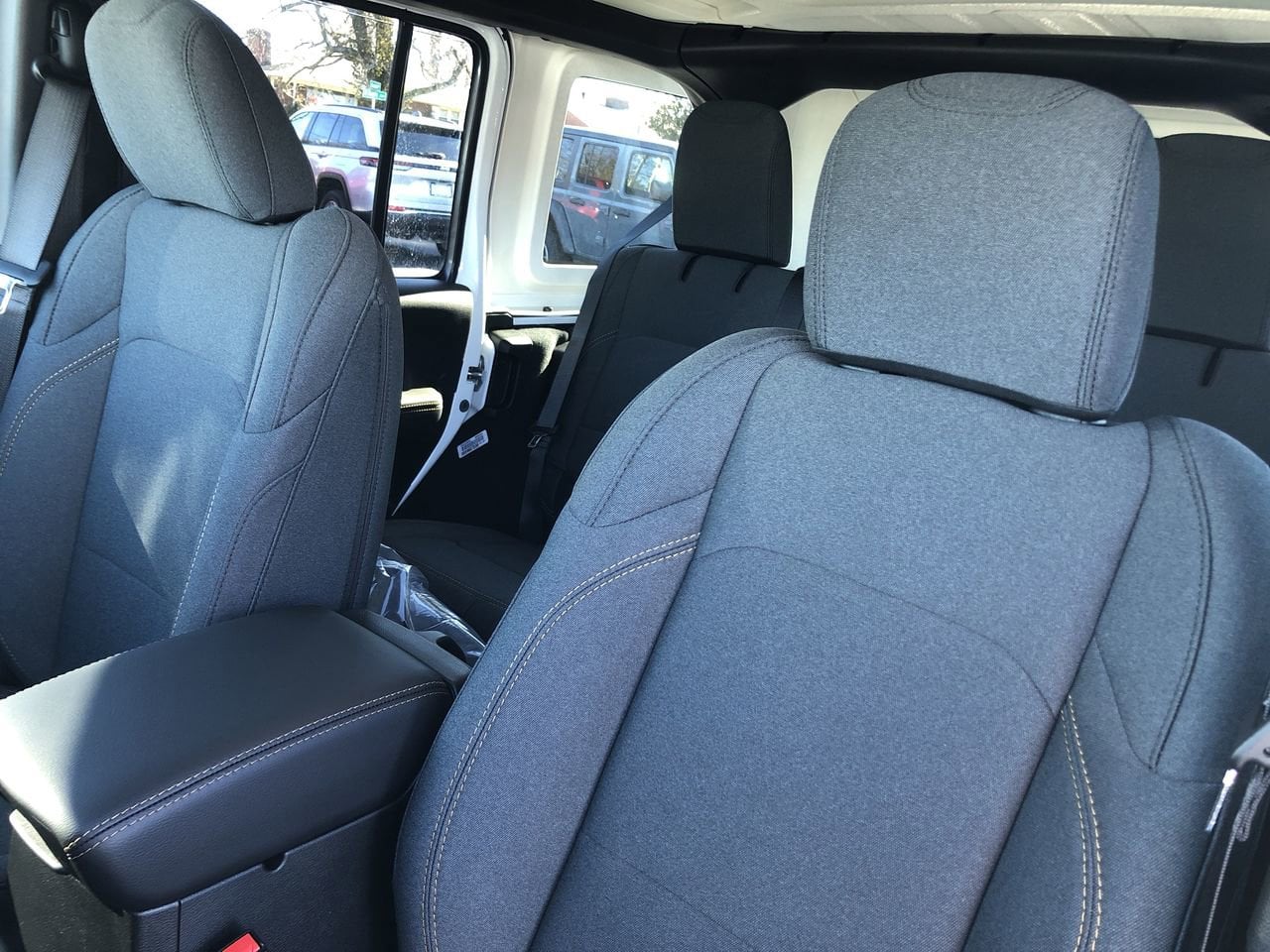 New 2026 Jeep Wrangler Sahara - photo - 20