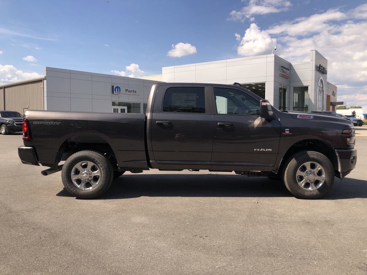 New 2026 Ram 2500 Big Horn - photo - 13