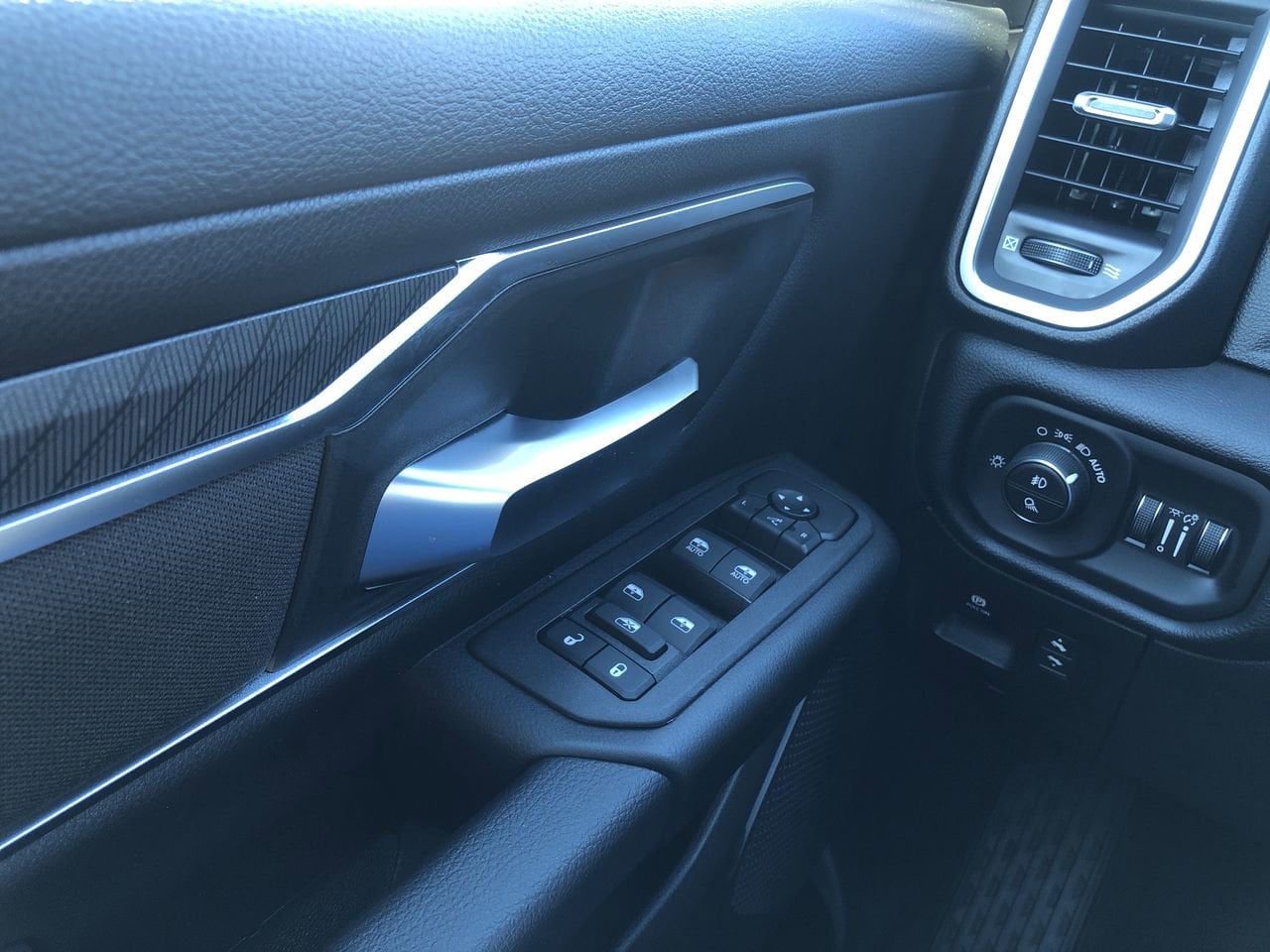 New 2026 Ram 1500 Big Horn/Lone Star - photo - 19
