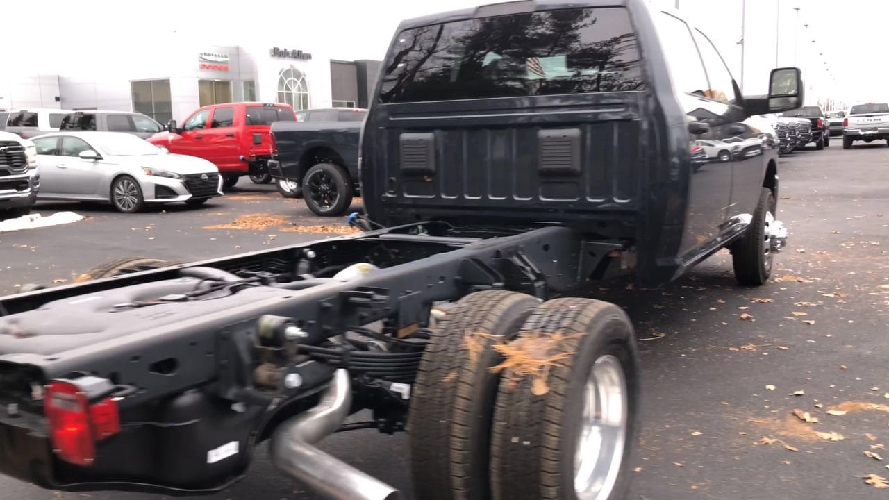 New 2026 Ram 3500 Chassis Cab Tradesman - photo - 6