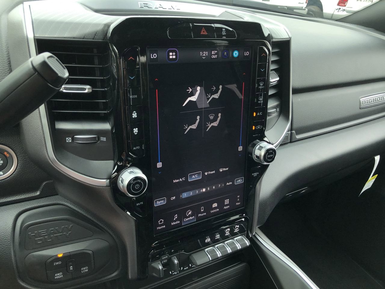 New 2026 Ram 2500 Big Horn - photo - 29