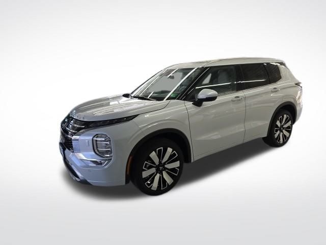 2025 Mitsubishi Outlander Photo in Staunton, VA 24401