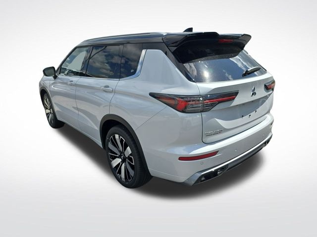 2025 Mitsubishi Outlander Photo in Staunton, VA 24401