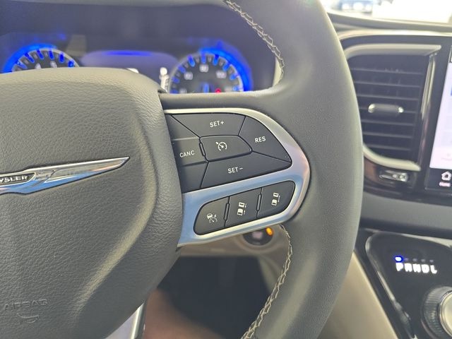 2023 Chrysler Pacifica Photo in Staunton, VA 24401