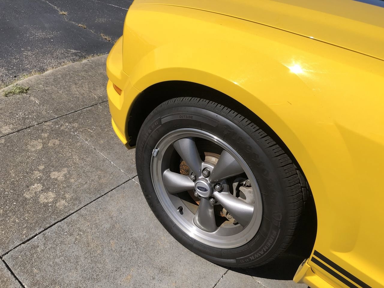 2005 Ford Mustang Photo in Danville, KY 40422