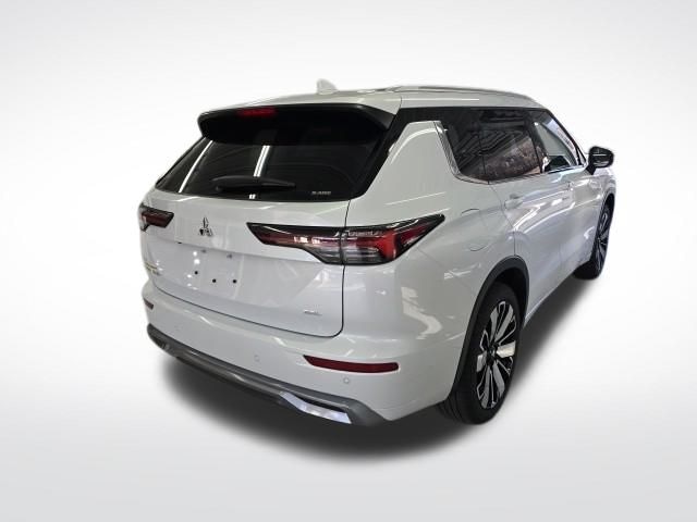 2025 Mitsubishi Outlander Photo in Staunton, VA 24401