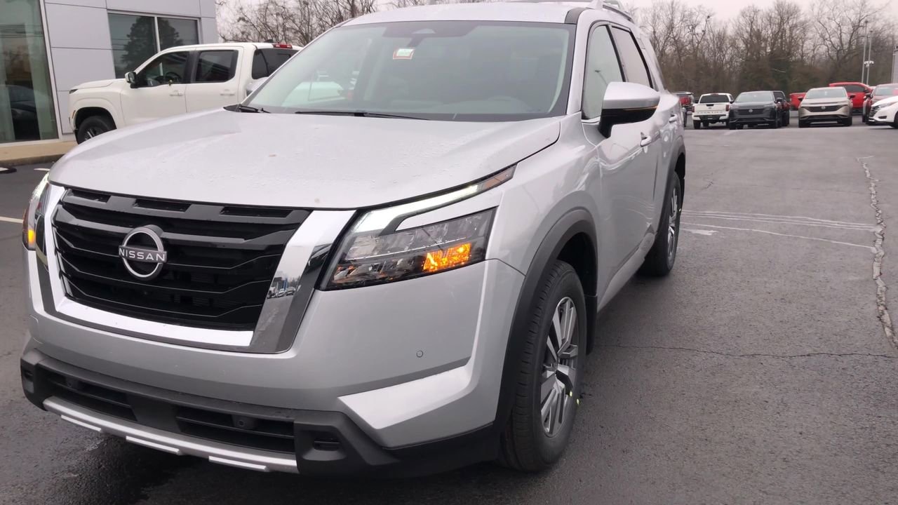 2025 Nissan Pathfinder Photo in Danville, KY 40422
