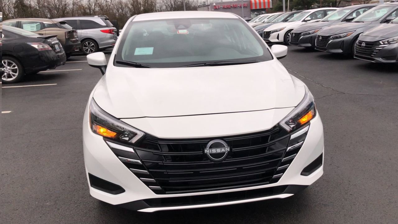 2025 Nissan Versa Photo in Danville, KY 40422