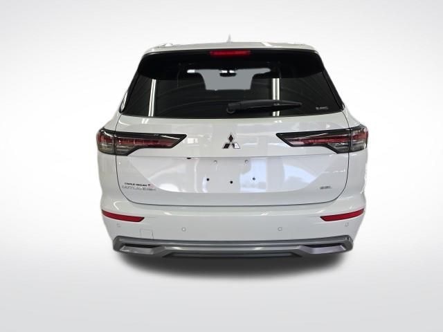 2025 Mitsubishi Outlander Photo in Staunton, VA 24401