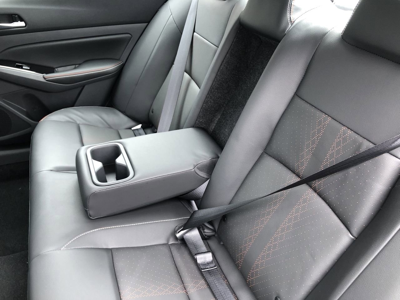 New 2025 Nissan Altima SR - photo - 19