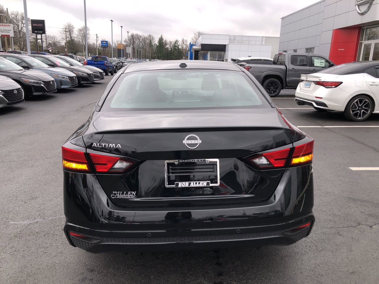 New 2025 Nissan Altima SV - photo - 18