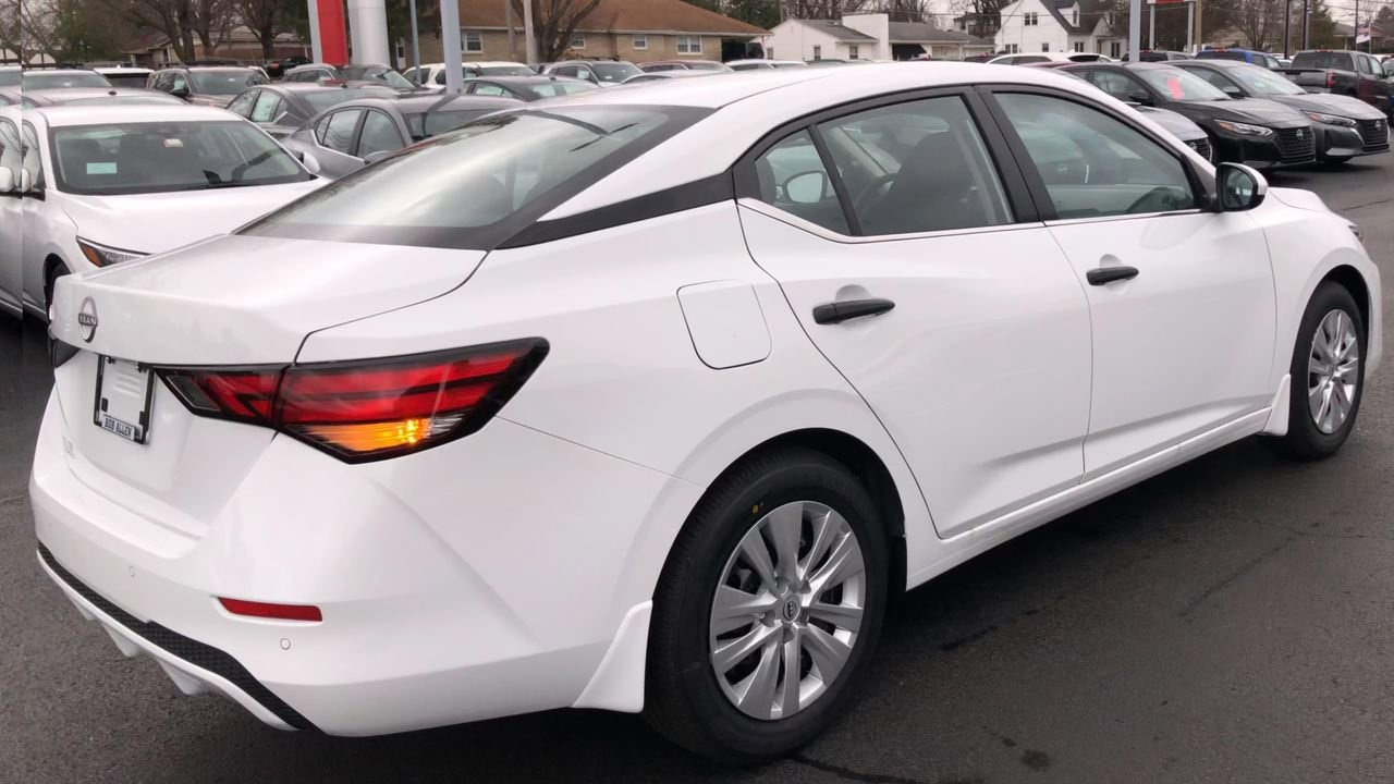 New 2025 Nissan Sentra S - photo - 7