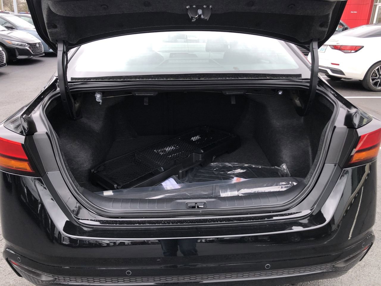 New 2025 Nissan Altima SV - photo - 16