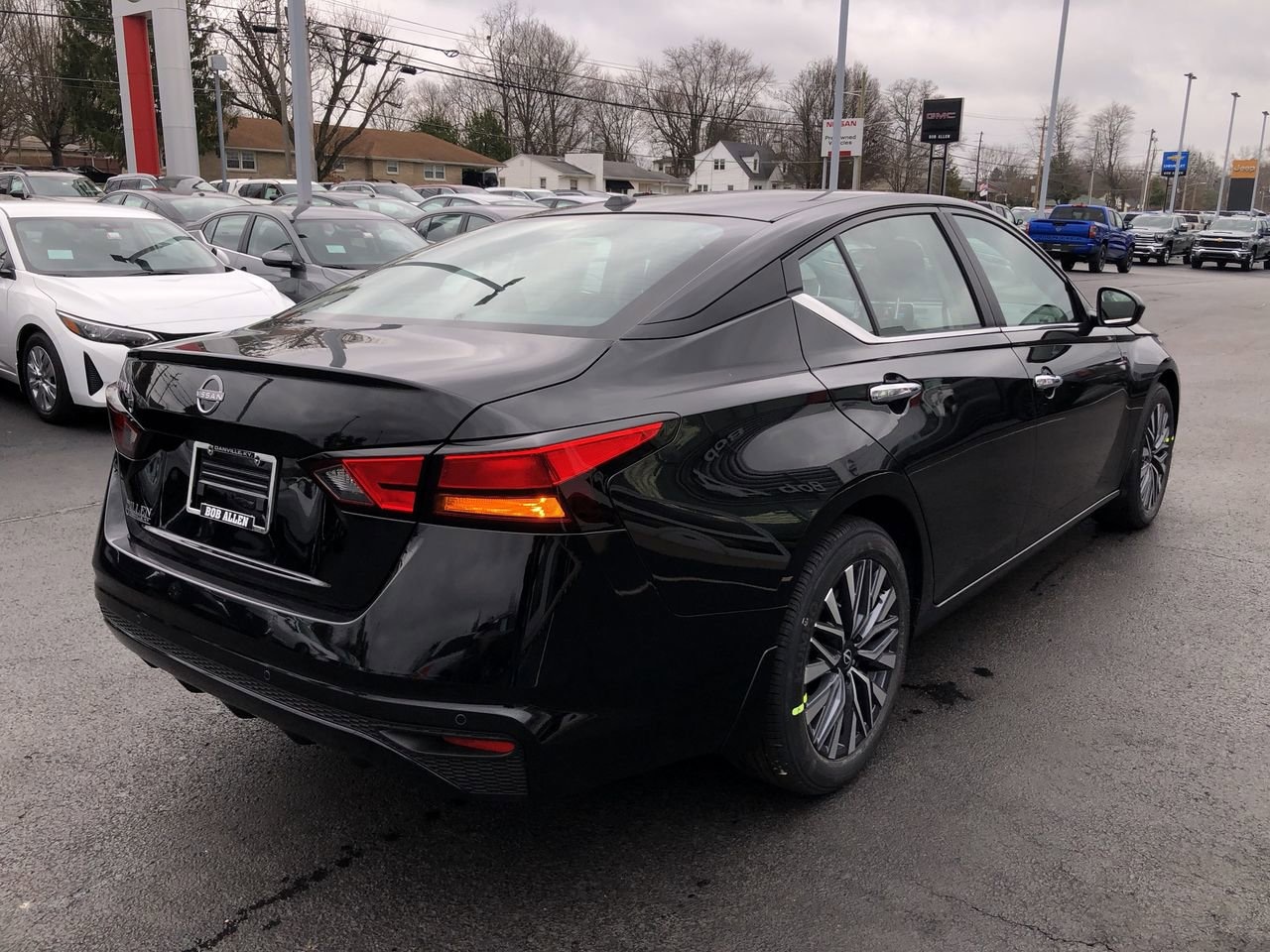 New 2025 Nissan Altima SV - photo - 12