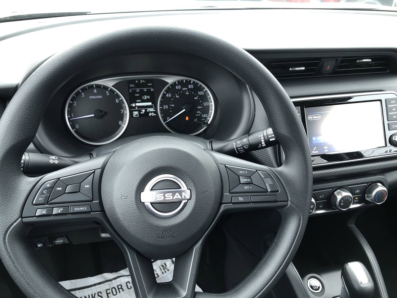 New 2025 Nissan Kicks Play S - photo - 22