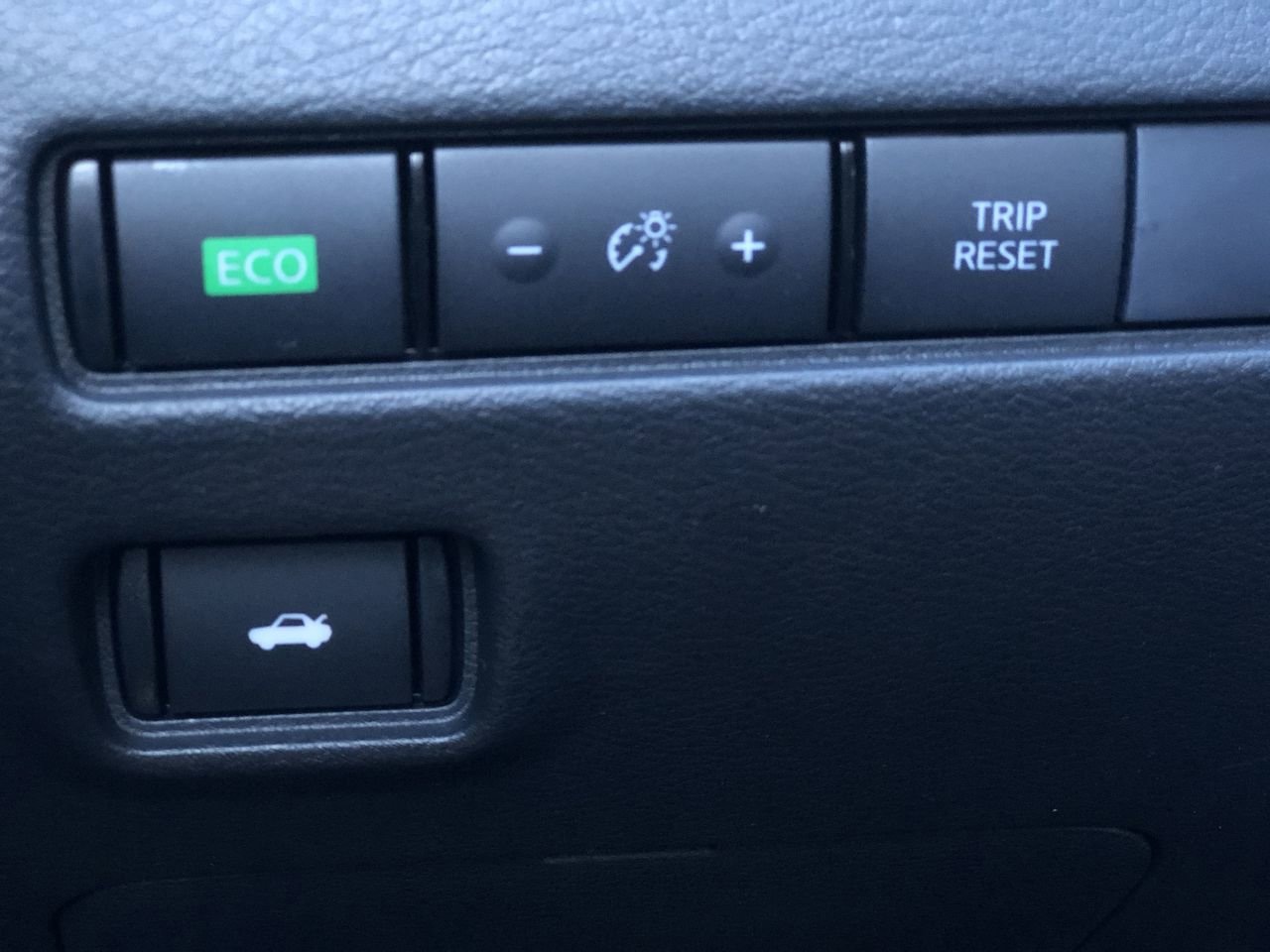 New 2025 Nissan Sentra S - photo - 17