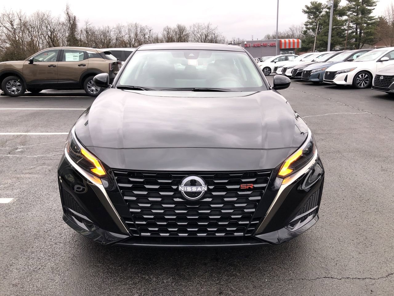 New 2025 Nissan Altima SR - photo - 15