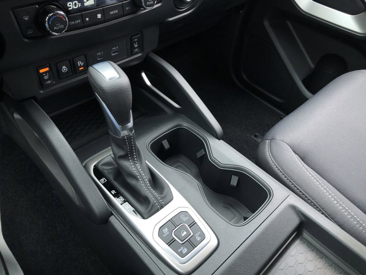 New 2026 Nissan Frontier SV - photo - 25