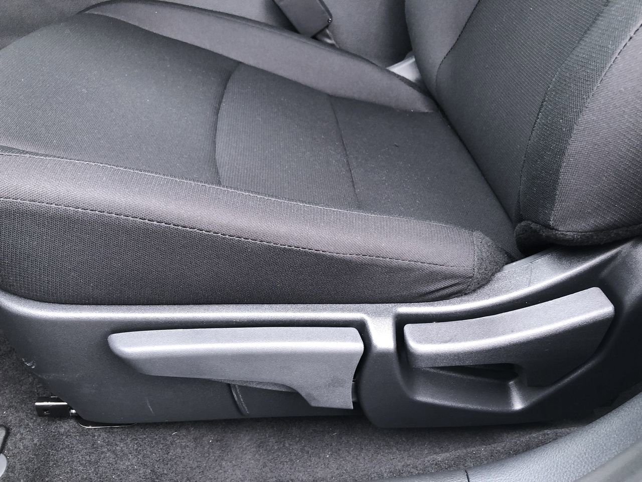 New 2025 Nissan Sentra S - photo - 22