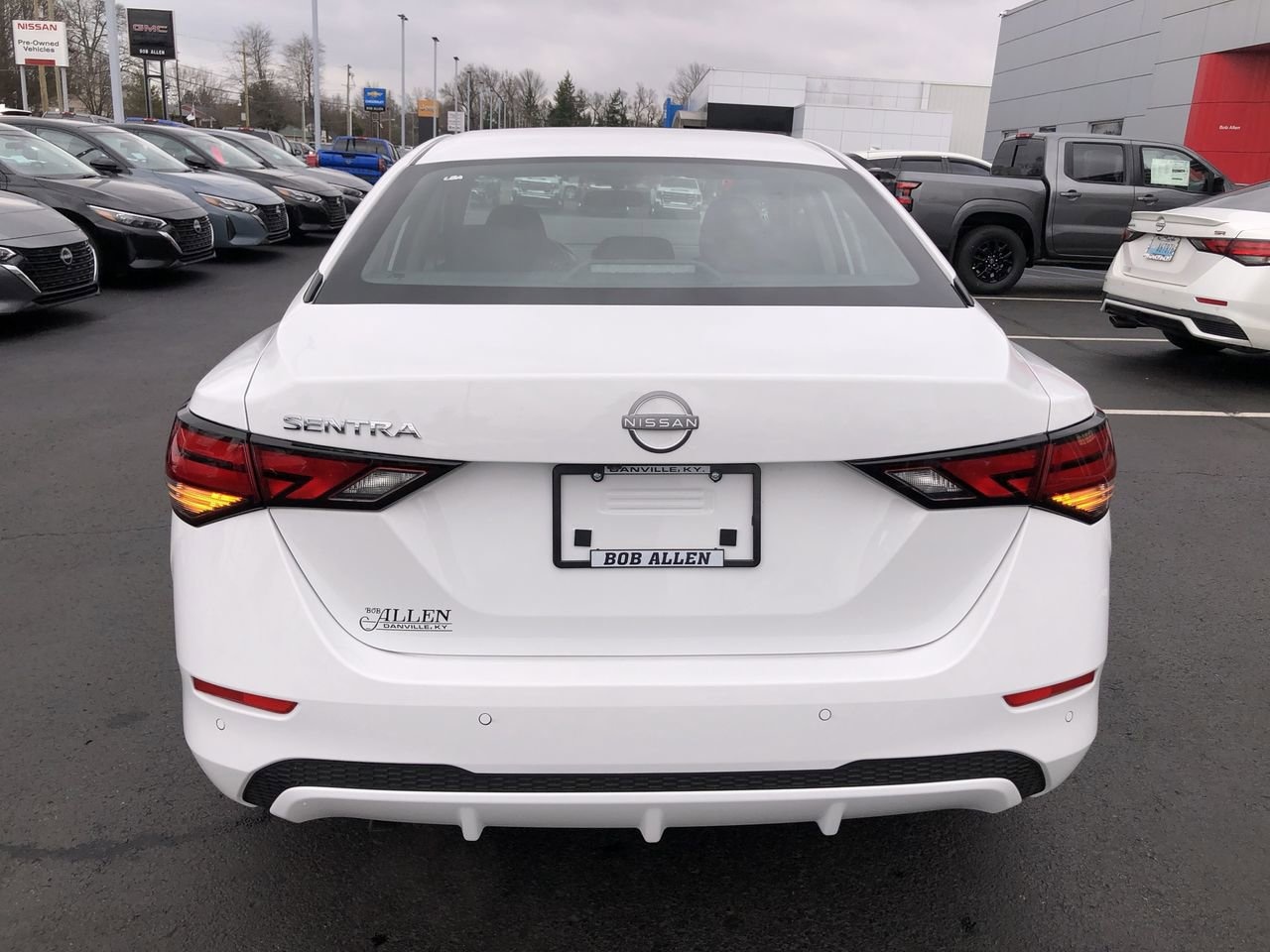 New 2025 Nissan Sentra S - photo - 18