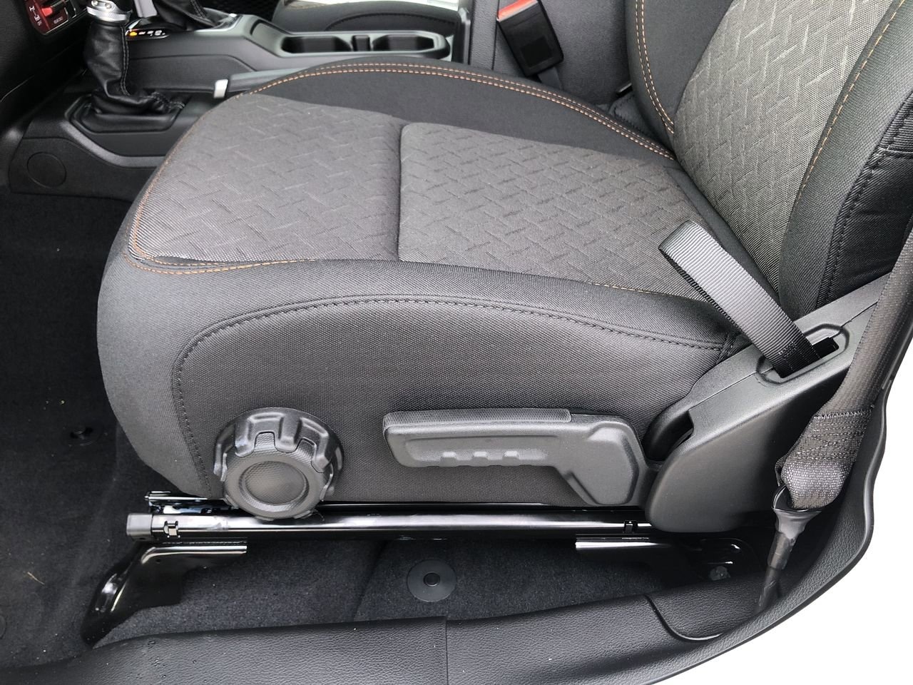 New 2026 Jeep Gladiator Mojave - photo - 13