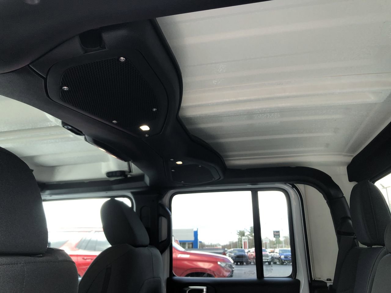 New 2026 Jeep Gladiator Willys - photo - 30