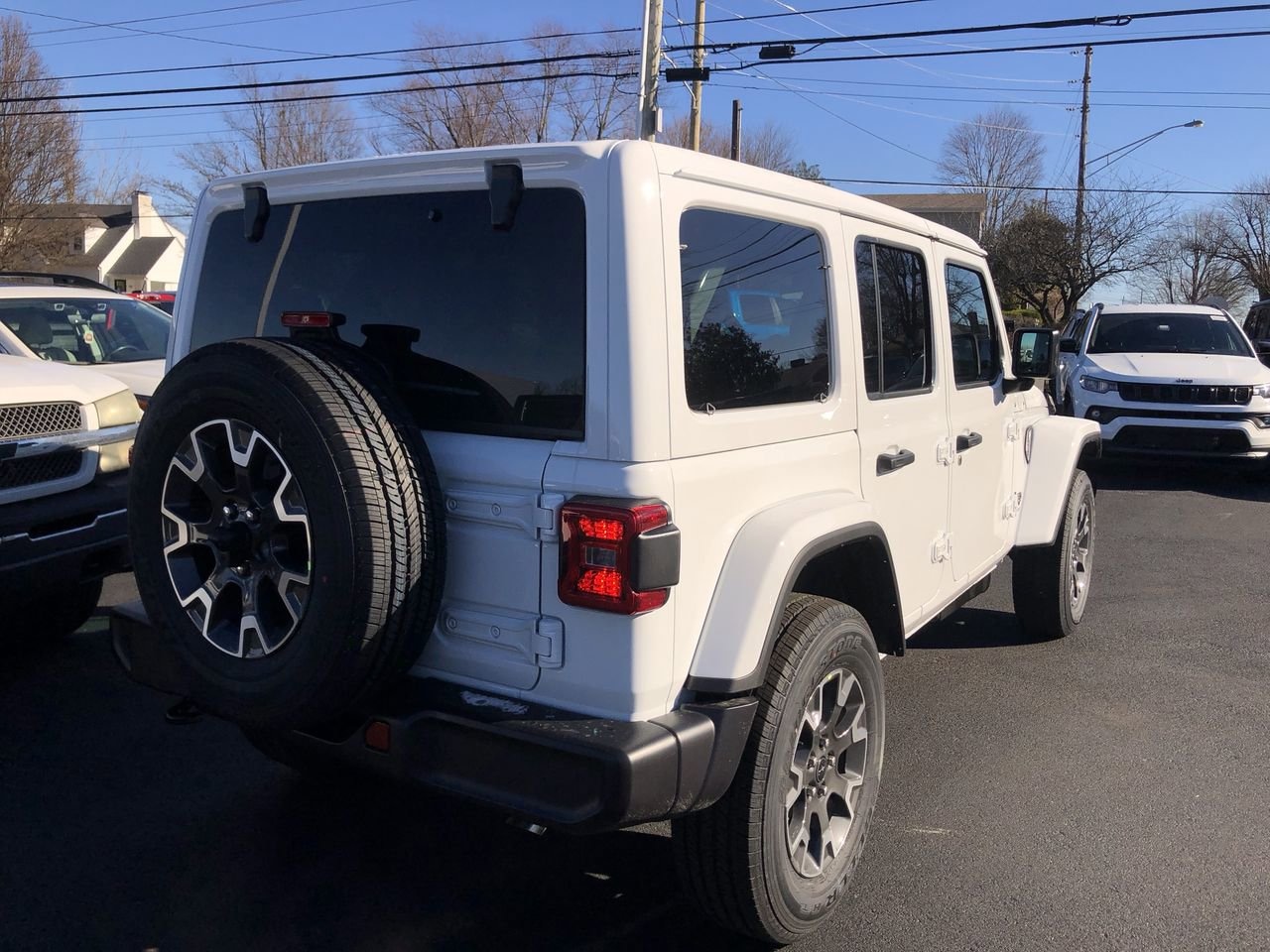 New 2026 Jeep Wrangler Sahara - photo - 12