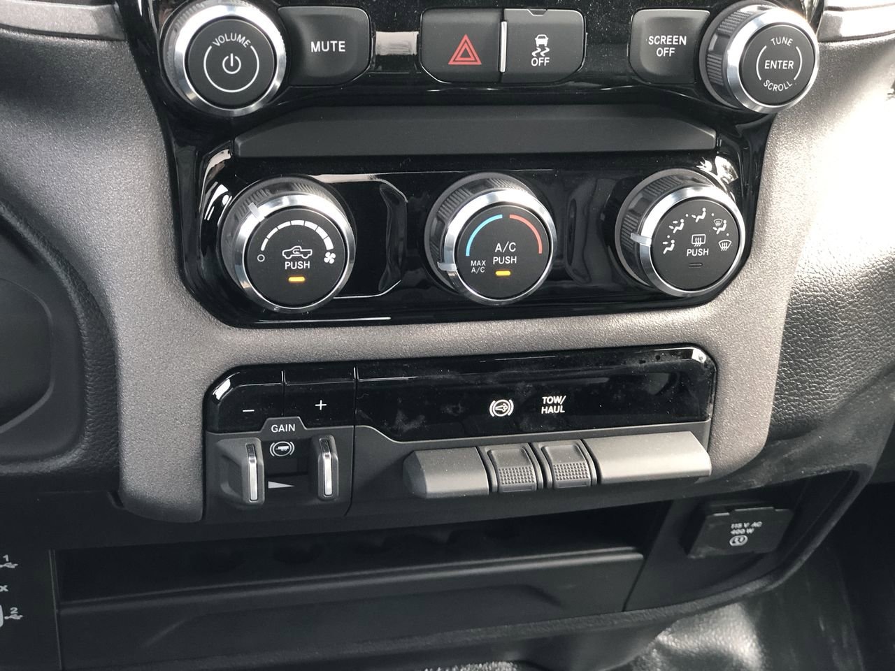 New 2026 Ram 2500 Tradesman - photo - 20