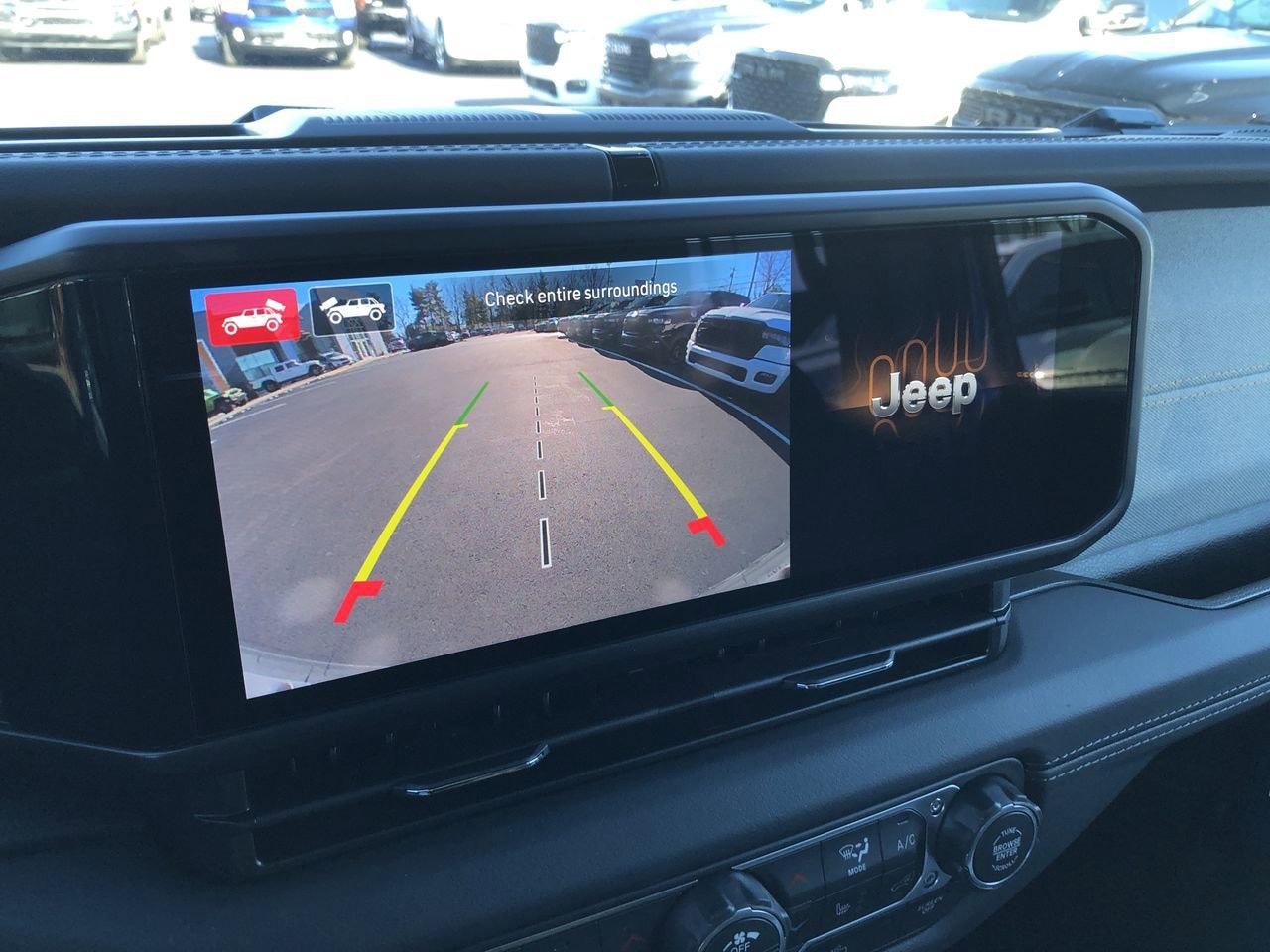 New 2026 Jeep Wrangler Sahara - photo - 27