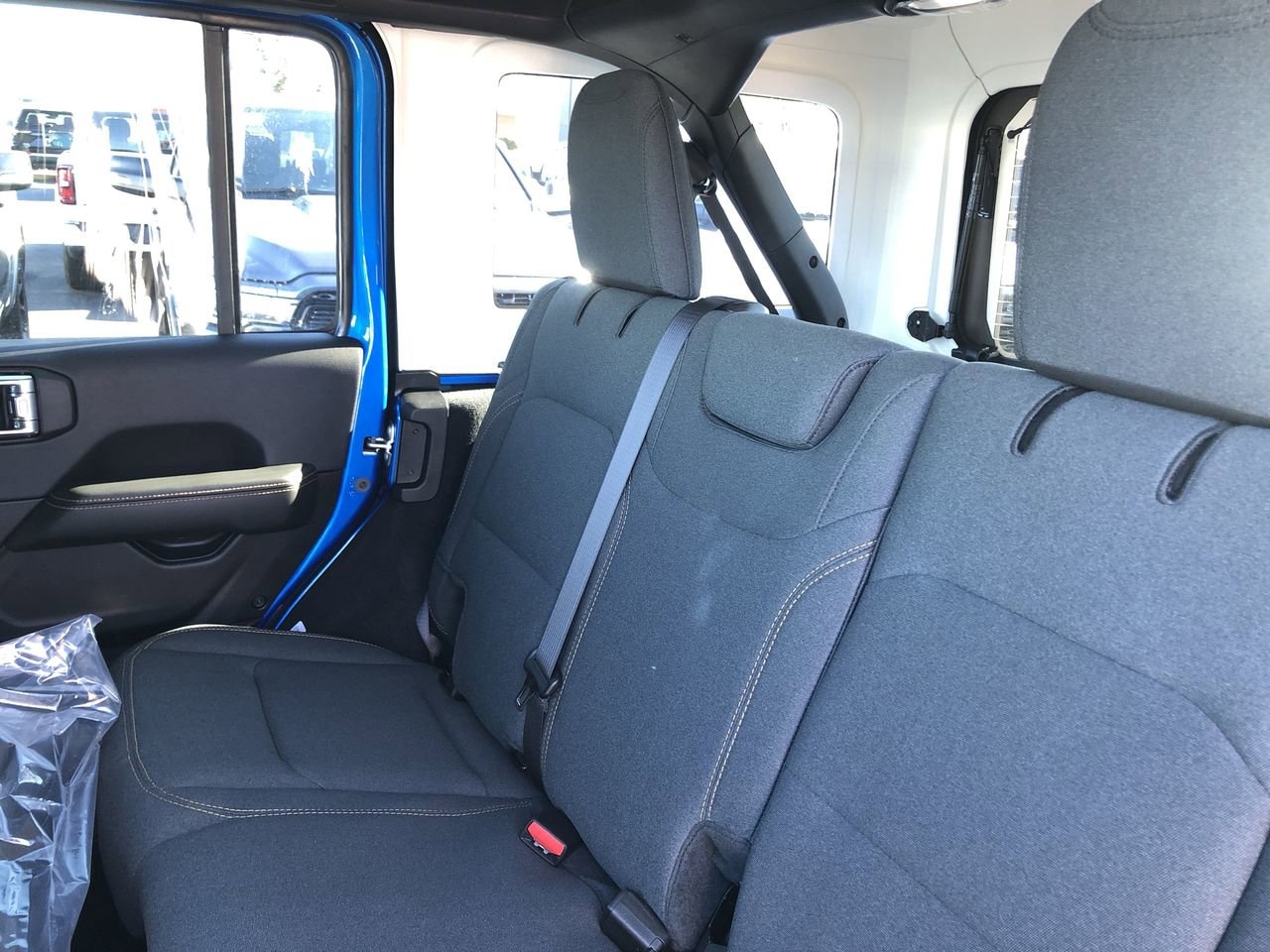 New 2026 Jeep Wrangler Sahara - photo - 18