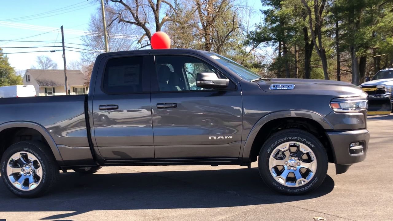 Pre-Owned 2025 Ram 1500  - photo - 8