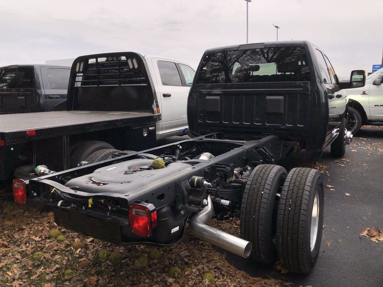 New 2026 Ram 3500 Chassis Cab Tradesman - photo - 4